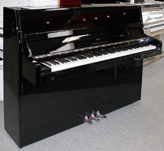Klavier-Seiler-110-Modern-schwarz-Chrom-1-a