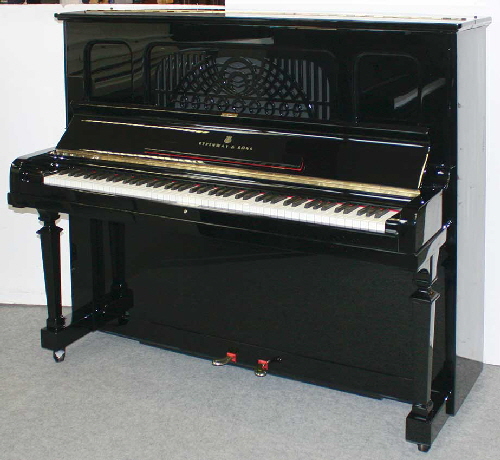 Klavier-Steinway-K-132-schwarz-240249-1-a