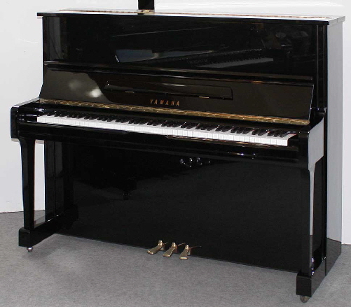 Klavier-Yamaha-U1-schwarz-5325474-1-a